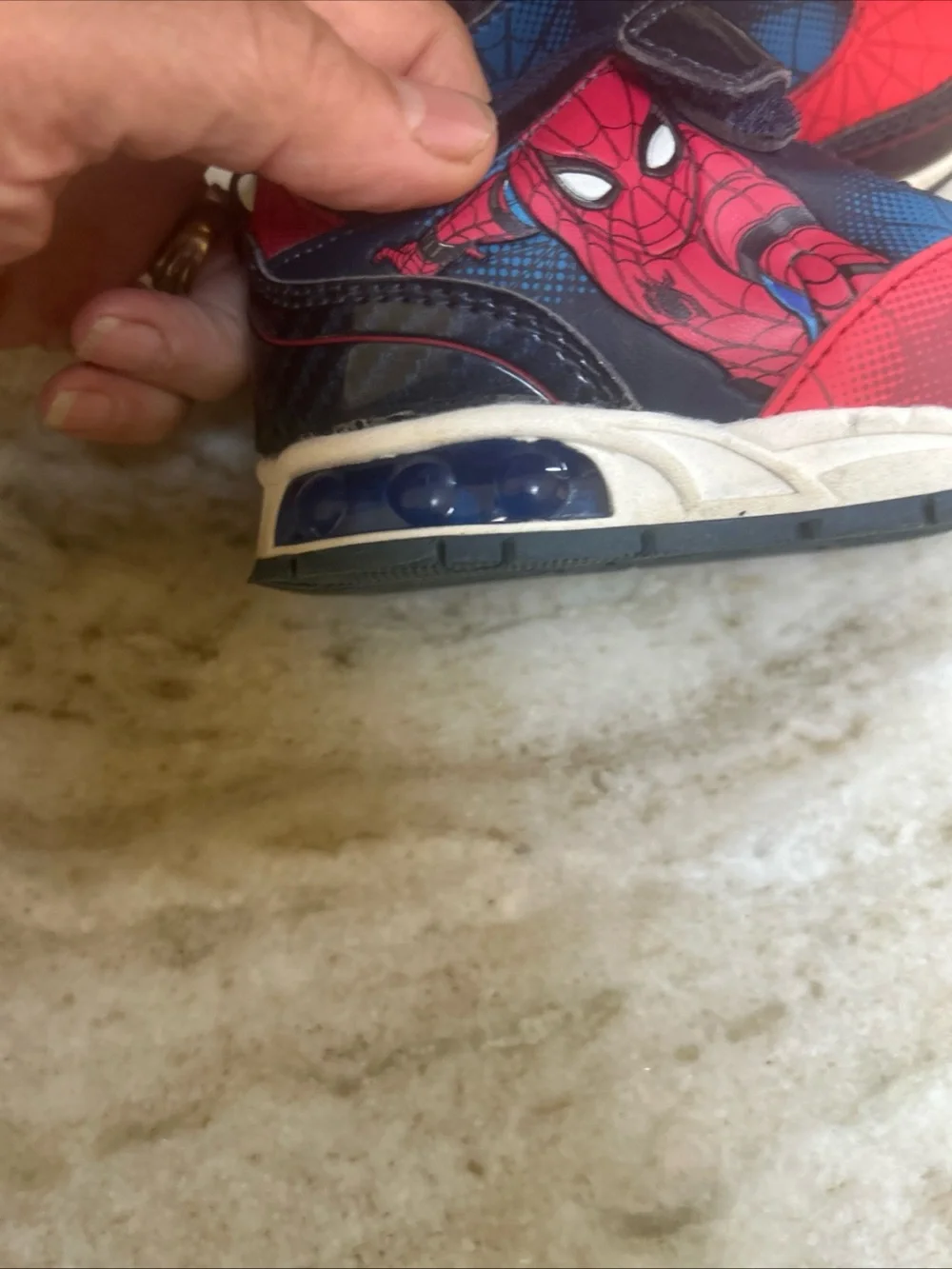 Marvel SpiderMan Toddler Boys Light-up Athletic Shoe Sneakers Size: Kids  8
